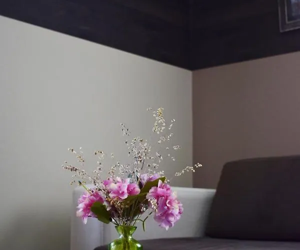 Milmari Friends&family